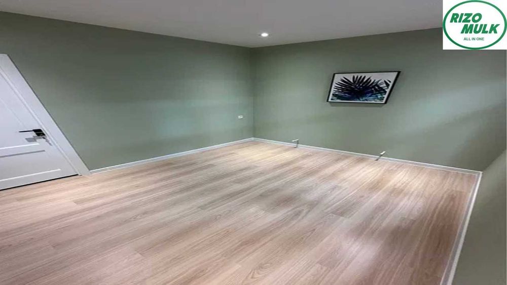 Назарбек Репромда ховли сотилади. NR494/34