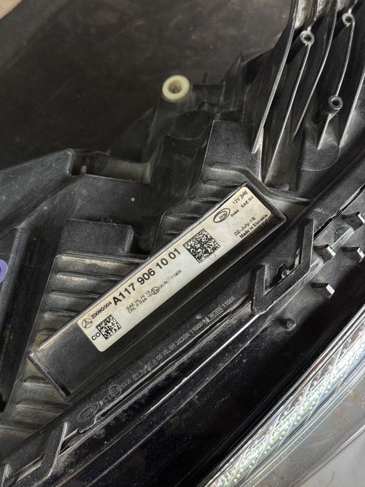 Оригинален преден фар Mercedes-Benz