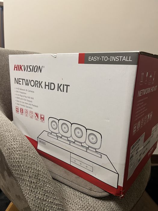 Hik Vision Kit 4 Camere de Supraveghere DVR HD Network Kit