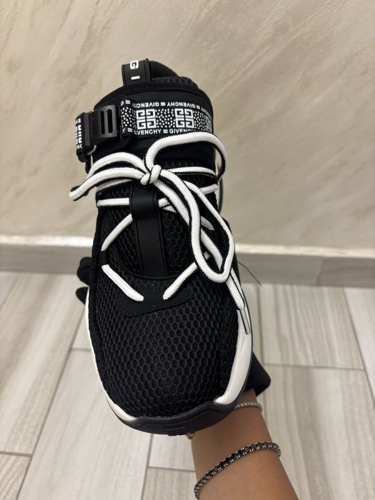 Adidasi Givenchy Paris
