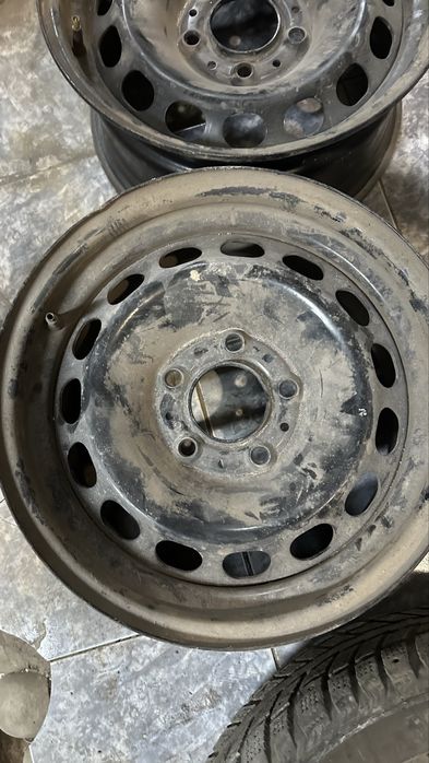 Шины и диски                                         .