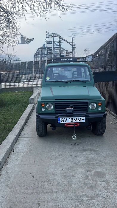 Suzuki Samurai Inmatriculate de 1 luna
