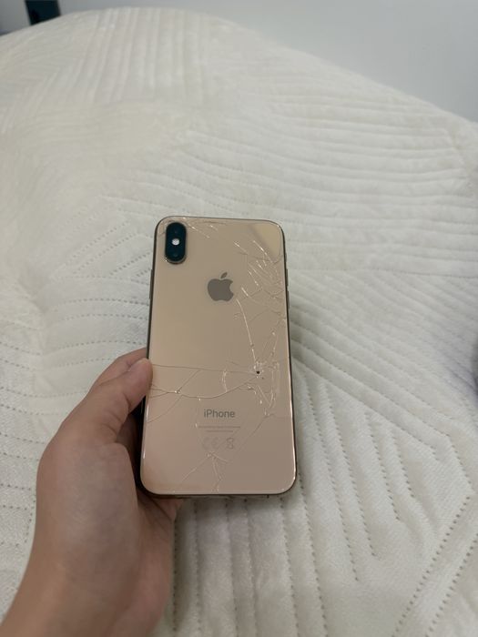 СРОЧНО продам  iPhone XS!