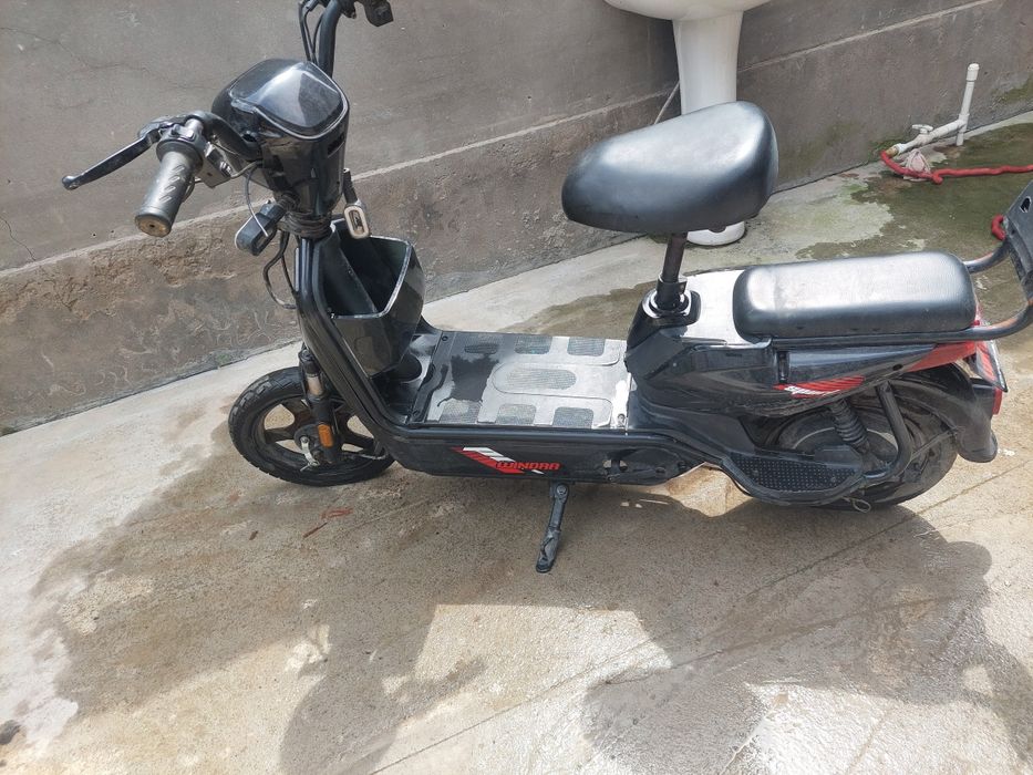 Skuter batarekasi yoq