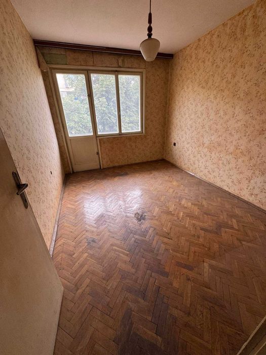 Продава се Четиристаен апартамент в Казанлък - 114 кв.м за 1208 €/кв.м - Снимка #6