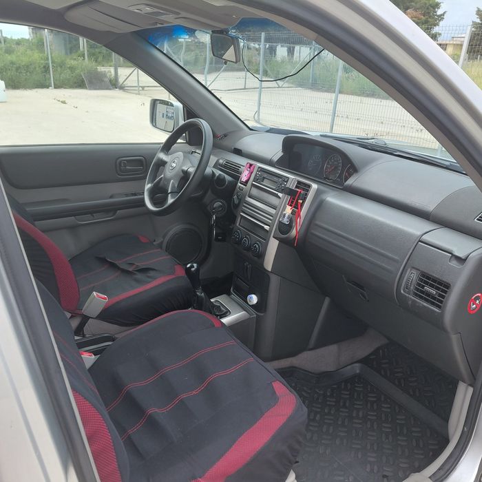 Vand Nissan X-trail urgent , propritar