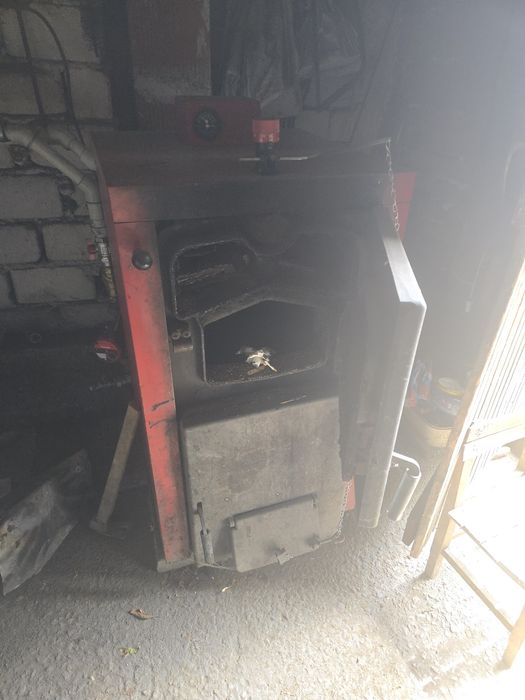 Продавам чугунен котел Viadrus Hercules U 22 C (4 секции, 23.3 kW)