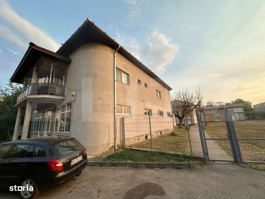 Proprietate S+P+E, 350 mp teren, spatii comerciale si potential pensiu