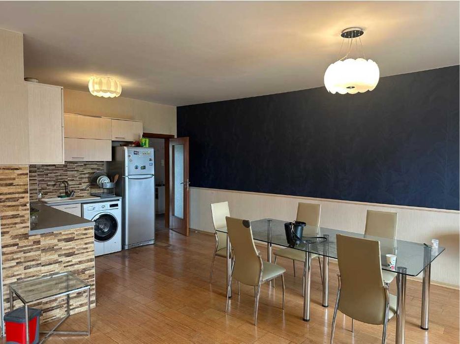 3-стаен 135 м2, Св. Св. Константин и Елена