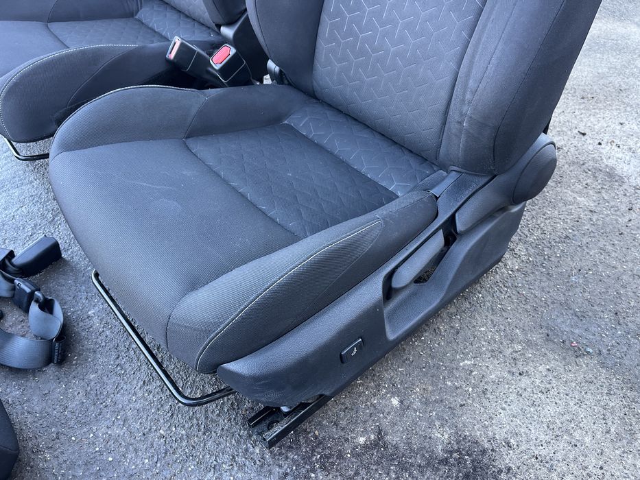 Interior / Scaune / Bancheta Toyota Corolla E210