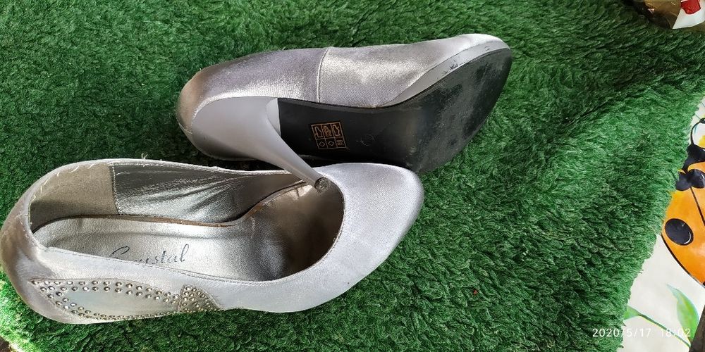 Дамски обувки на ток