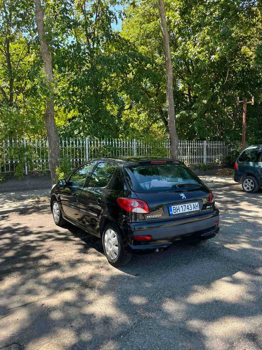 Peugeot 206+ 1.4 75кс