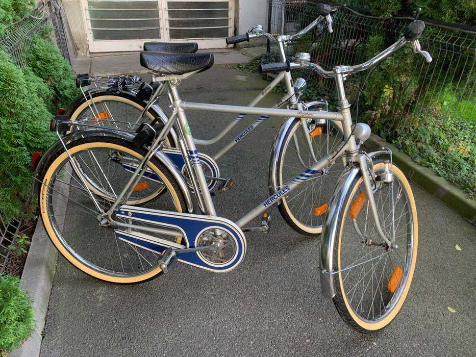2 biciclete Hercules si un portbagaj pentru transport pe masina