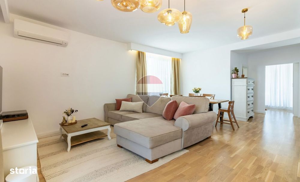 Casă / Vilă cu 5 camere de vanzare in Mogosoaia, 200 m pana la padure