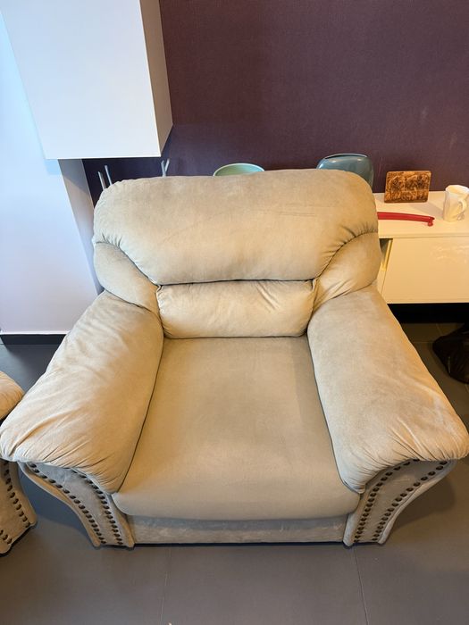 Set canapea 3 locuri + 2 fotolii, foarte confortabile, stare bună