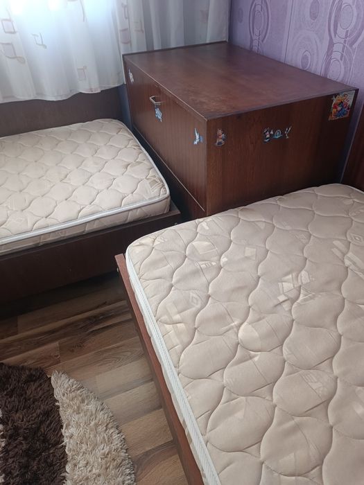 Ъглови легла с матраци и ракла