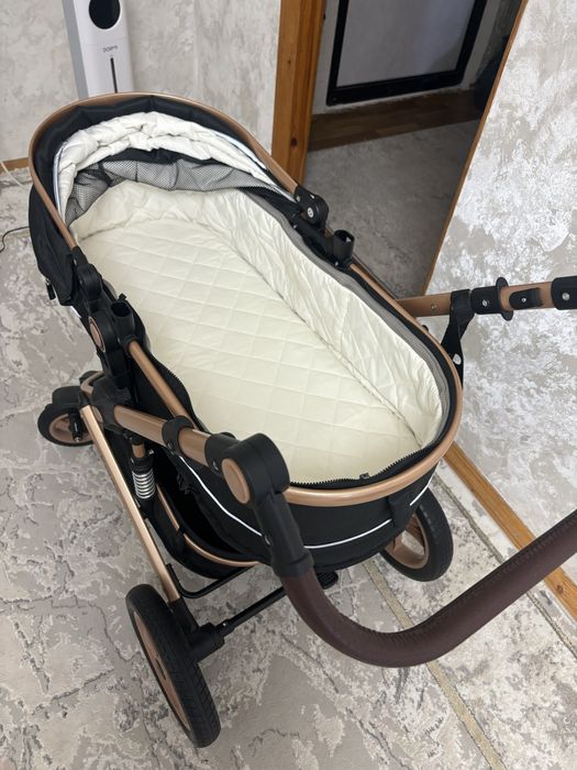 Продам детскую коляску