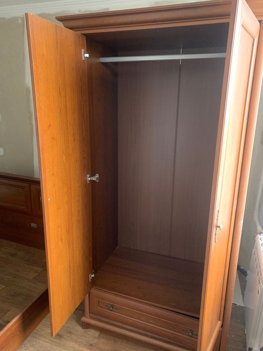 Спальный гарнитур