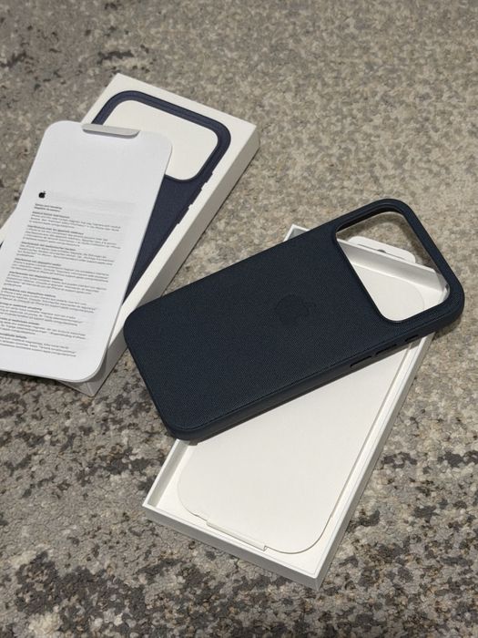 TechWoven Case за iPhone 17 Pro Max - СИН