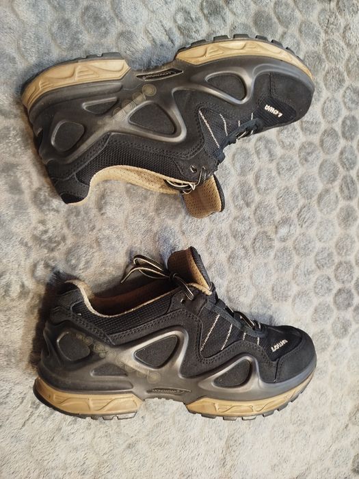 LOWA gore tex 38-39 номер