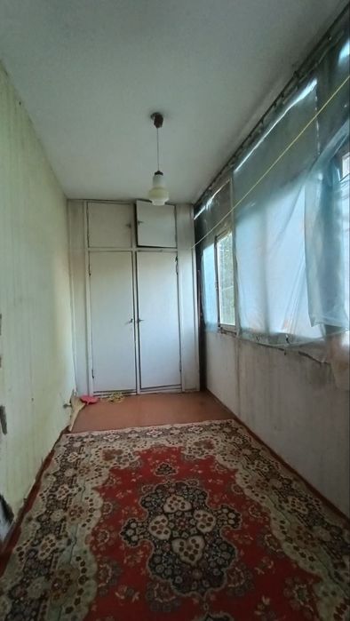 Срочно! Юнусабад 15. 42м2. Кристалл.