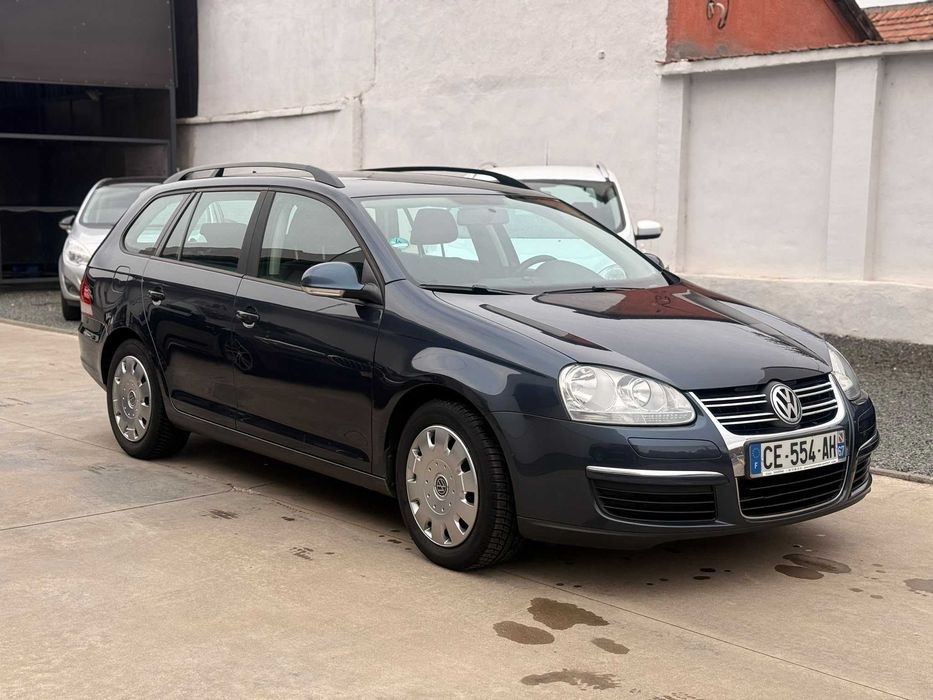 VW Golf - An 2008 - 1.9 TDI 105Cp - Navigație * Climă * Senzori Parcare * Bluetooth