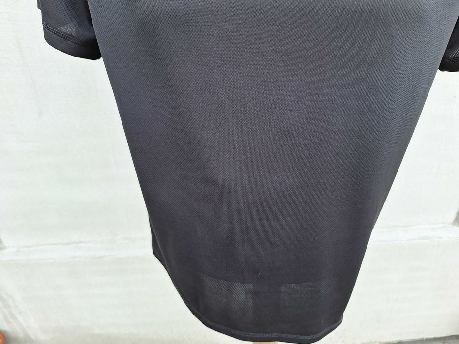Asics Black | bust 104 cm | tricou barbat mar. 50 - 52 | S - M