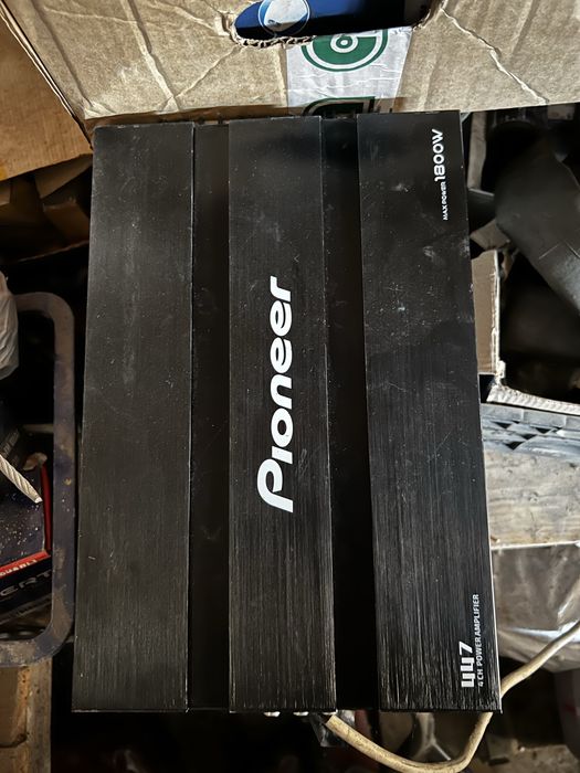 Уселител звука Poiner на 1800 w