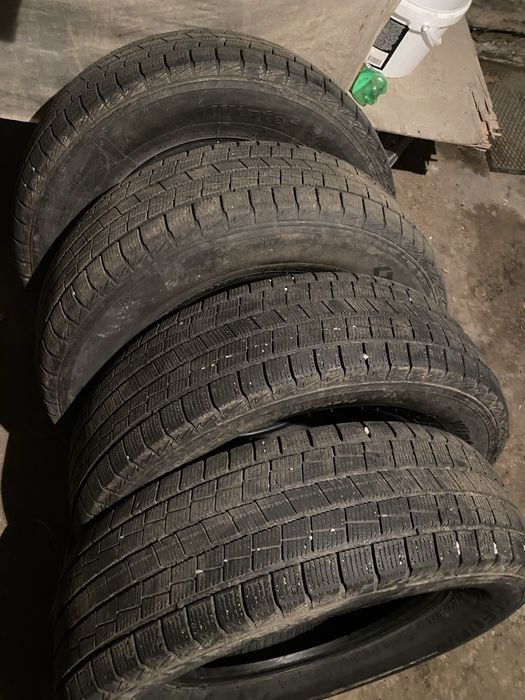 Резина на авто, размер 16