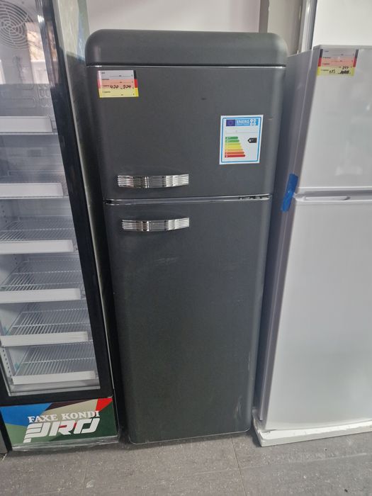 Хладилник с горна камера Ретро Scan