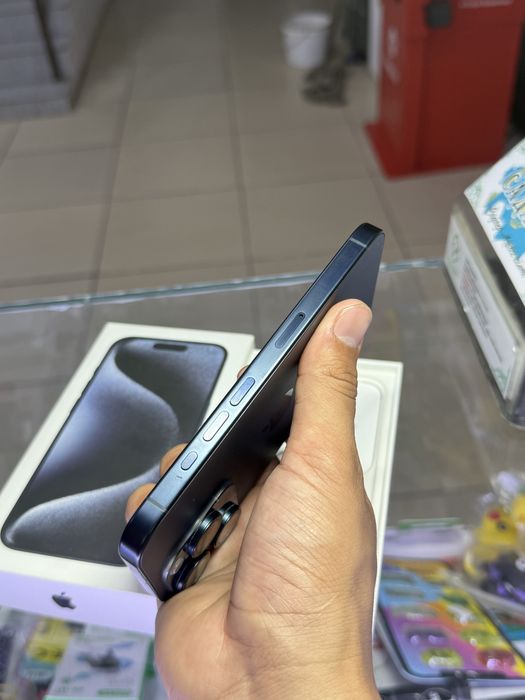 iphone 15 pro в идеальном состояний