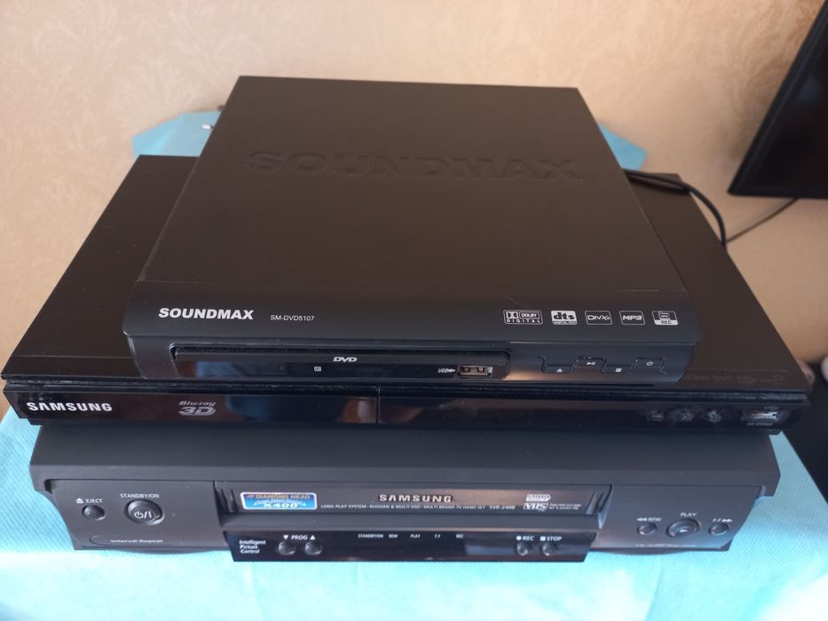 Видеомагнитофон Самсунг. ДВД проигрыватель Самсунг.