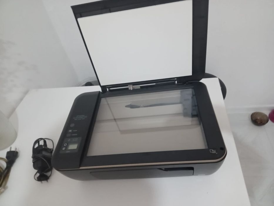Принтер HP Deskjet Ink Advantage 2515 '