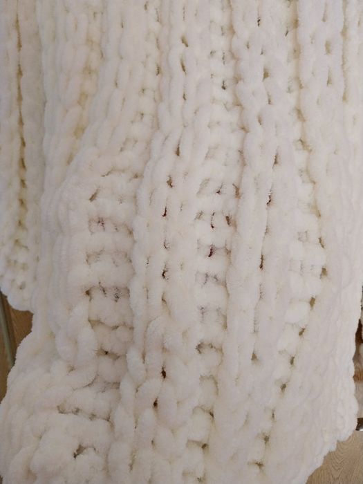 Дамски пуловер от Ализе пуффи