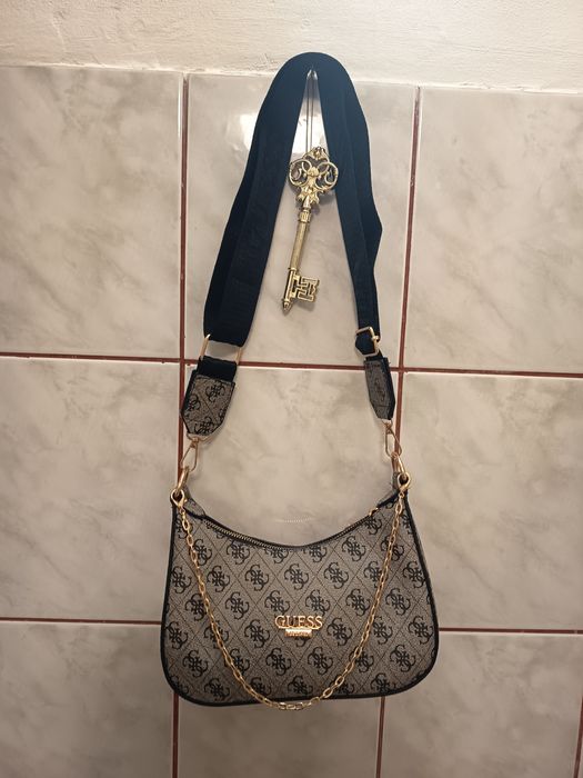 Genti Guess noi/moderne