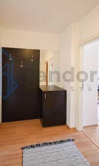 Двустаен апартамент под наем в Центъра