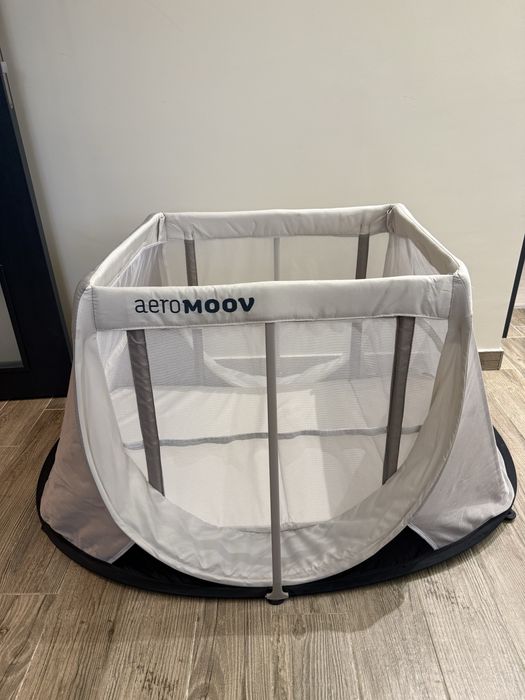 AeroMoov/AeroSleep лесно и бързо разгъваща се кошара + арка