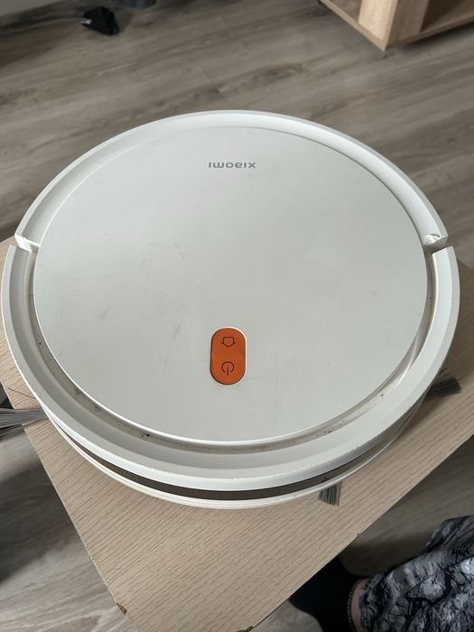 Продам Робот-пылесос Xiaomi Robot Vacuum E5