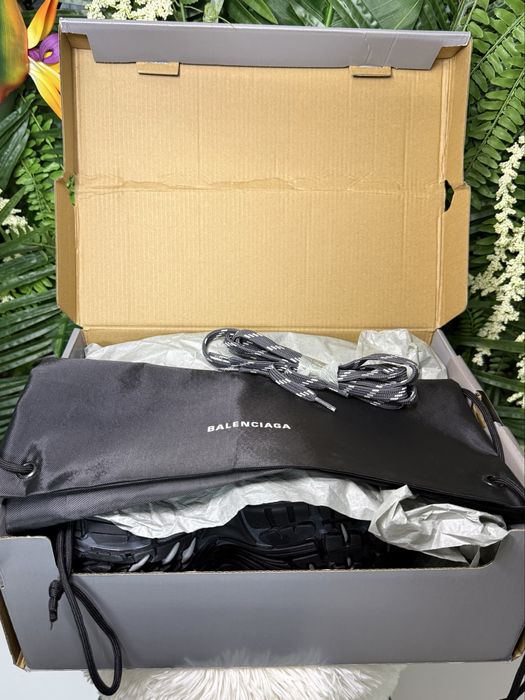 Balenciaga 6XL Sneakers Black