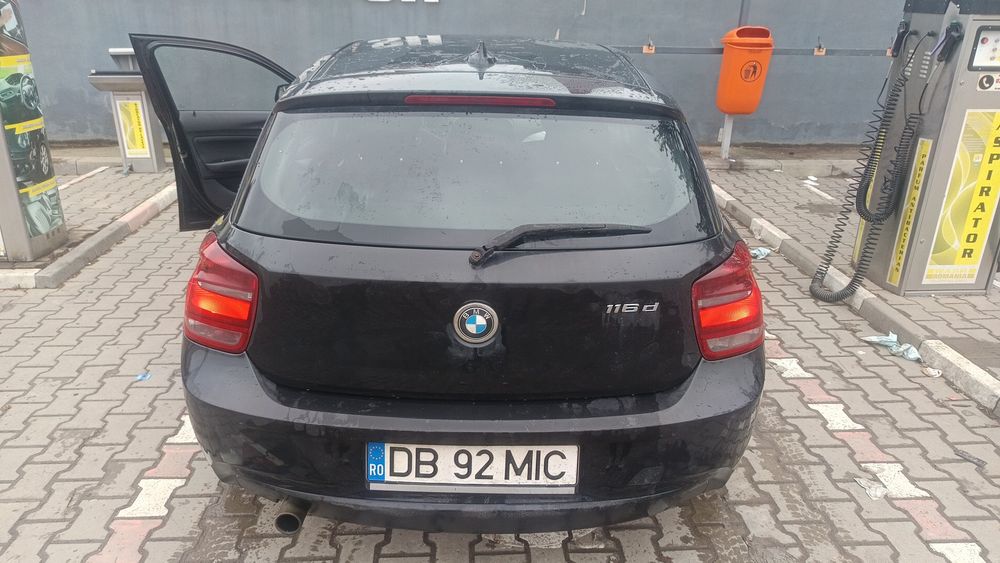 BMW de vânzare,seria 1 ,anul 2011.