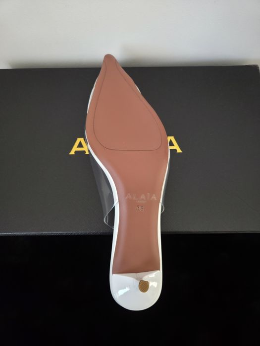 Pantofi Alaia Le Cœur Alb