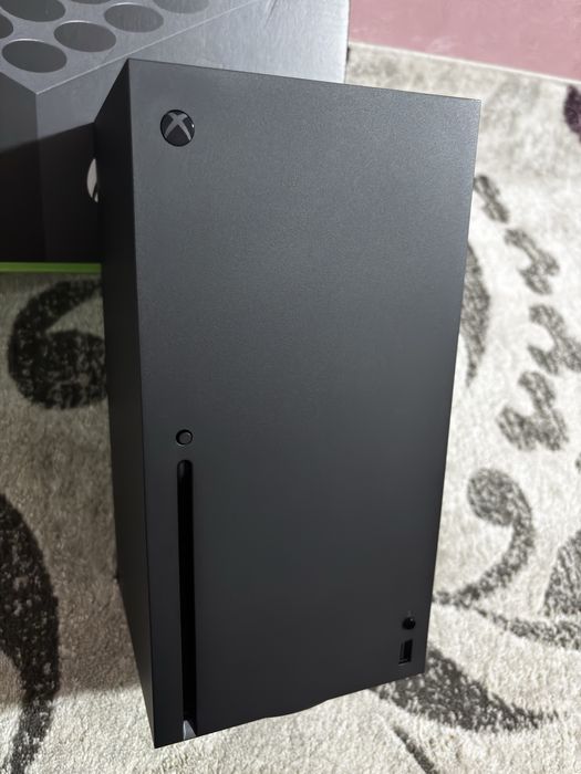 Xbox Series X 1tb с дисководом