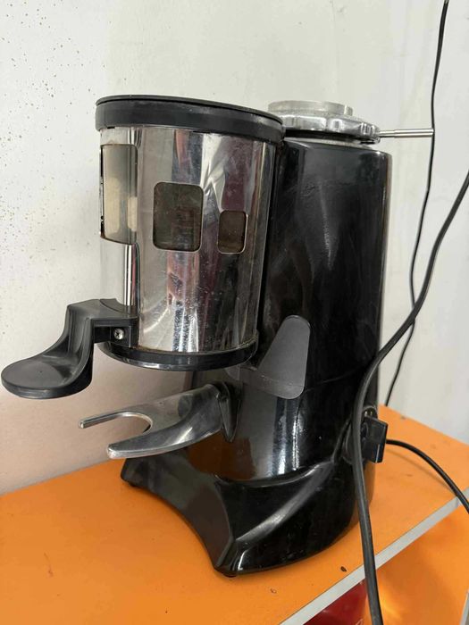 Кафемелачка Fiorenzato F5