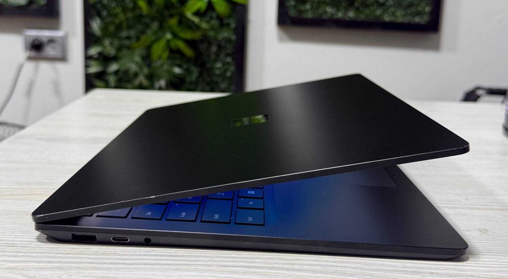 Microsoft Surface Laptop 4 13,5" 2K Сенсор core i7-1185G7 16GB/512GB