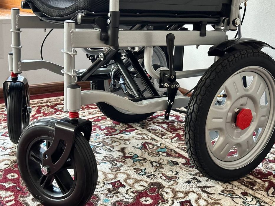 Электрическая инвалидная каляска