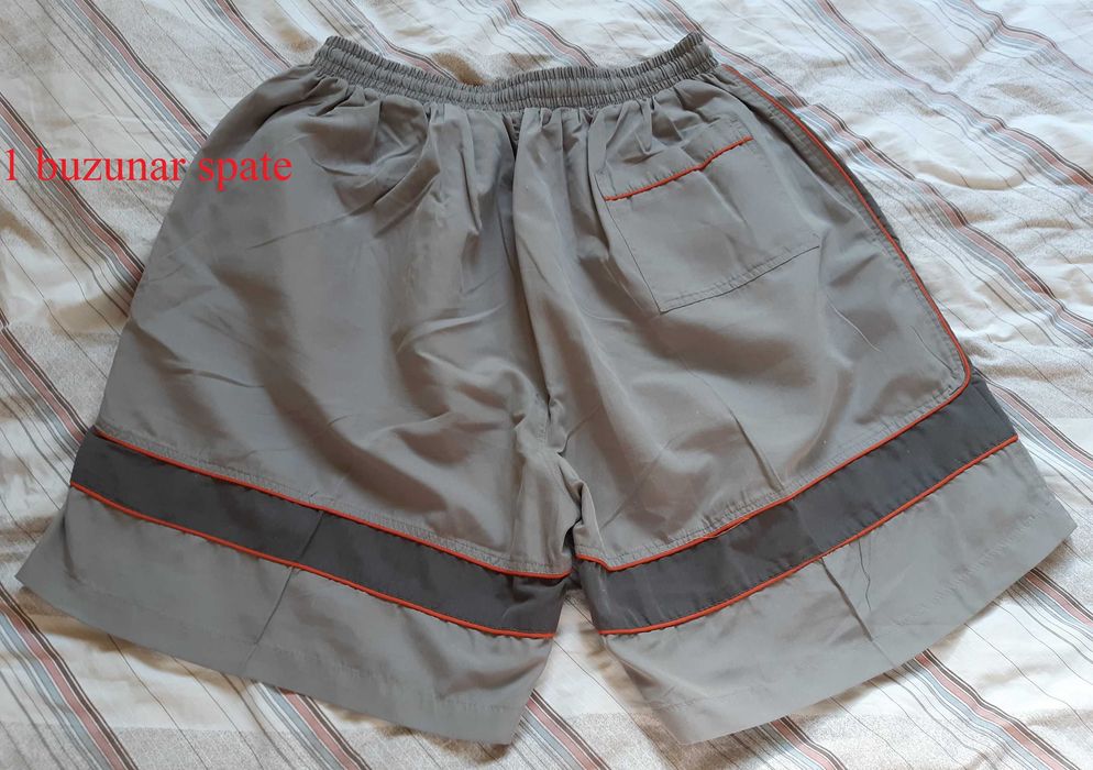 Pantaloni scurti barbati