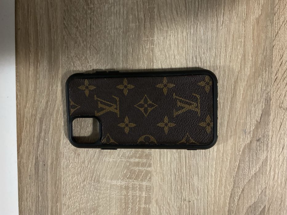 Vand iphone 11,stare impecabila,capaciatatea bateriei 74%