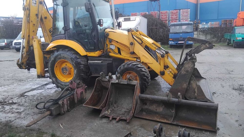 Vand buldoexcavator JCB 3CX  2007 cu picon si 4 cupe