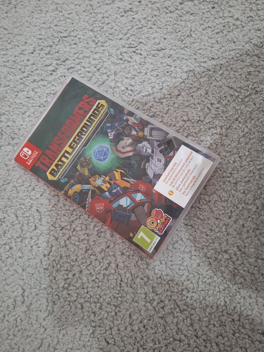 Nintendo switch OLED ca nou cu niste jocuri daca dorit