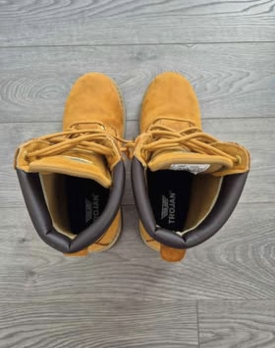 Safety boots for men / предпазни (защитни) мъжки обувки